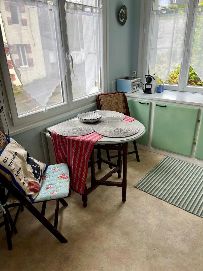 Maison Collinee Rostrenen Bagian luar foto
